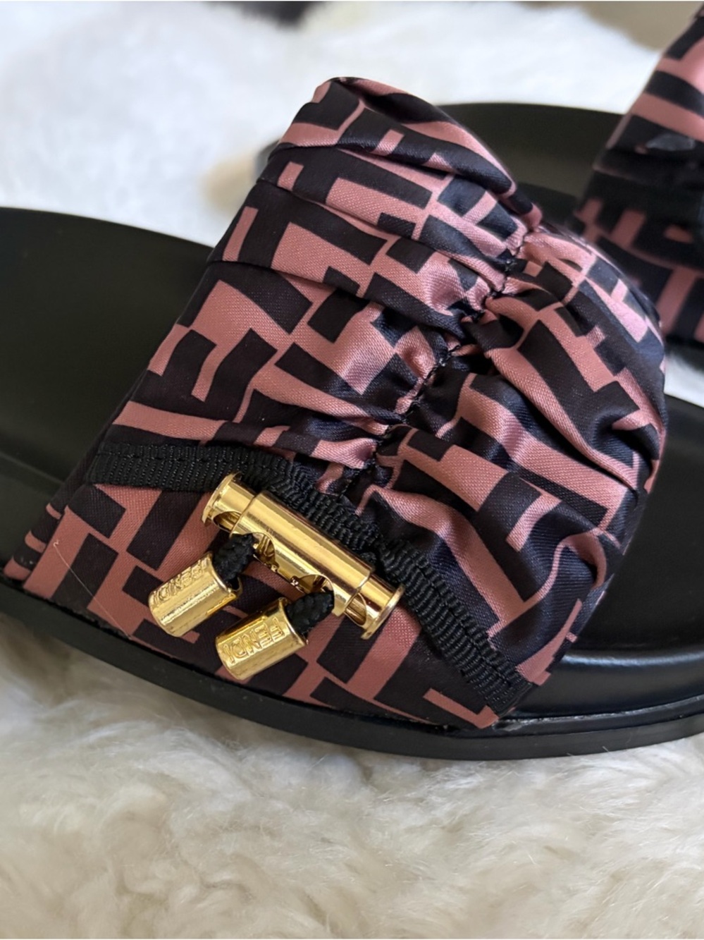 Fendi vertigo Monogram Slide Sandals - Picture 8 of 11